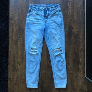 American Eagle Mom Jean
